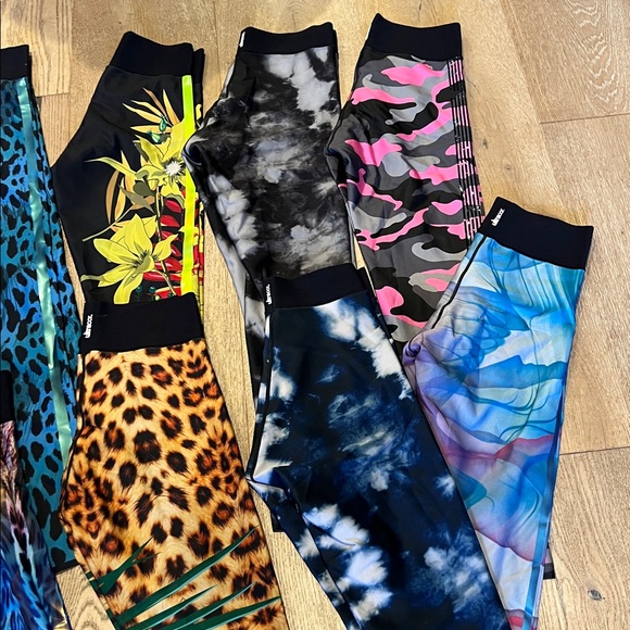 Ultracor Multicolor Patterned Leggings size Medium. Ask for bundle pricing. - Picture 4 of 6